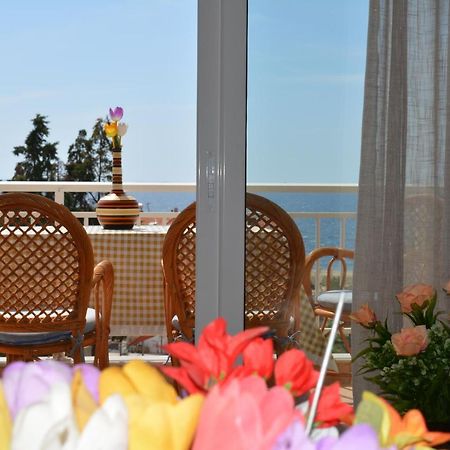 Panos Apartments Gerakini Luaran gambar